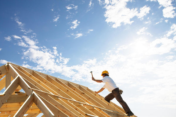 How to Become a Roofing Contractor